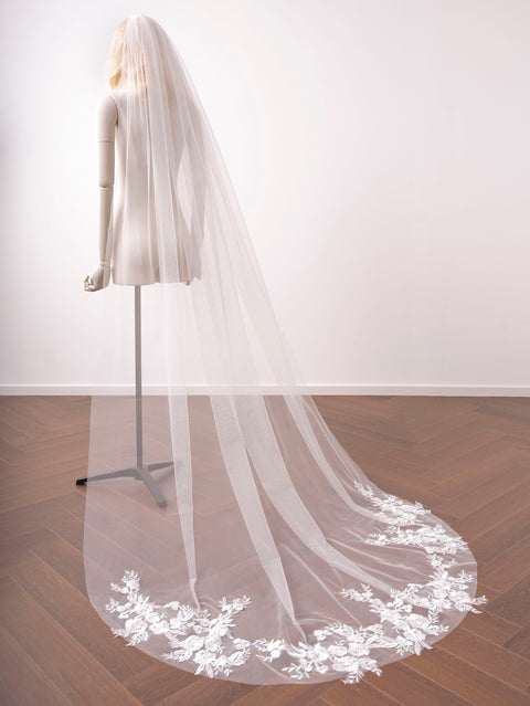 Lace Sequin Applique Chapel Length Wedding Bridal Veil with Comb for Bride OA50