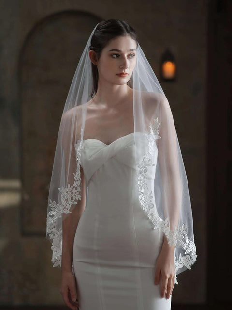 Fingertip Length Floral Edge Wedding Bridal Veil with Comb for Bride AS34