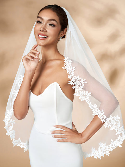 Fingertip Length Lace Edge Wedding Bridal Veil with Comb for Brides AS27