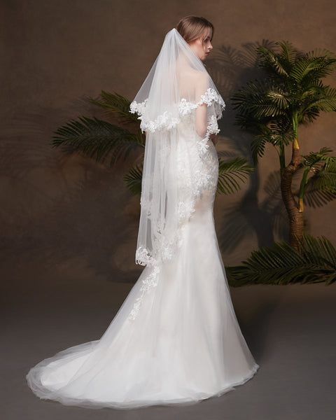 2 Tier Lace Wedding Bridal Veil with Metal Comb AS05