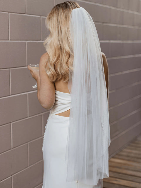Fingertip Length Short Simple Tulle Wedding Bridal Veil with Comb AS06