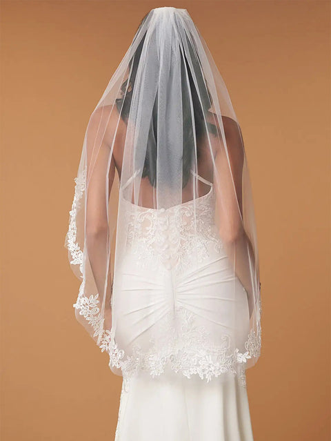 Fingertip Length Lace Edge Wedding Bridal Veil with Comb for Brides Off White OA12