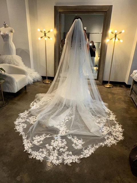 Petal Shape Cathedral Length 1 Tier Lace Wedding Bridal Veil F13