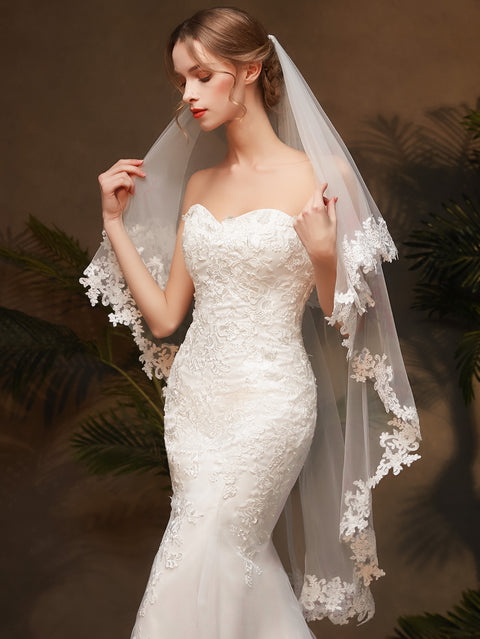 2 Tier Lace Wedding Bridal Veil with Metal Comb AS05