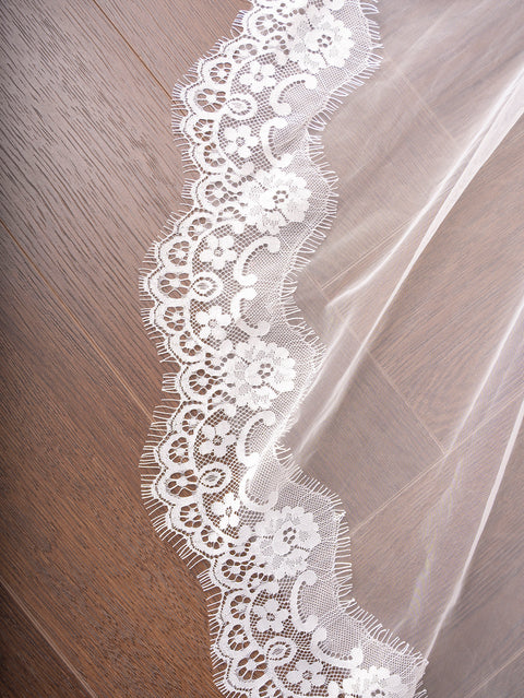 Fingertip Length Floral Lace Edge Wedding Bridal Veil with Comb for Bride OA41