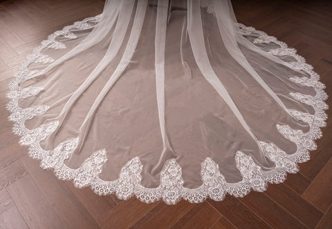 2 Tier Cathedral Length Floral Lace Wedding Bridal Veil with Comb for Brides Ivory OA58