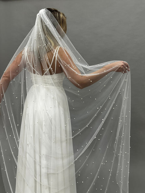 Pearl 1 Tier Wedding Bridal Veil With Metal Comb BS02