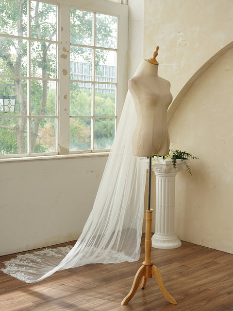 1 Tier Chapel Length Sequin Lace Floral Wedding Bridal Veil with Metal Comb for Brides AG01
