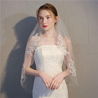 Short 1 Tier Lace Wedding Bridal Veil With Metal Comb
