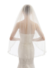 Short 2 Tier Lace Pearl Wedding Bridal Veil With Metal Comb