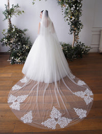 Royal Lace Wedding Veil Soft Tulle With Metal Comb X53