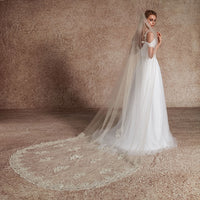 Long 1 Tier Lace Wedding Bridal Veil With Metal Comb