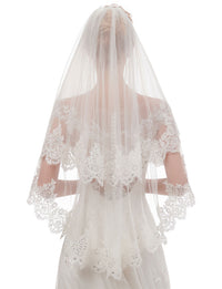 Short 2 Tier Lace Sequin Wedding Bridal Veil With Metal Comb