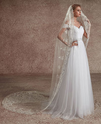 Long 1 Tier Lace Sequin Wedding Bridal Veil With Metal Comb